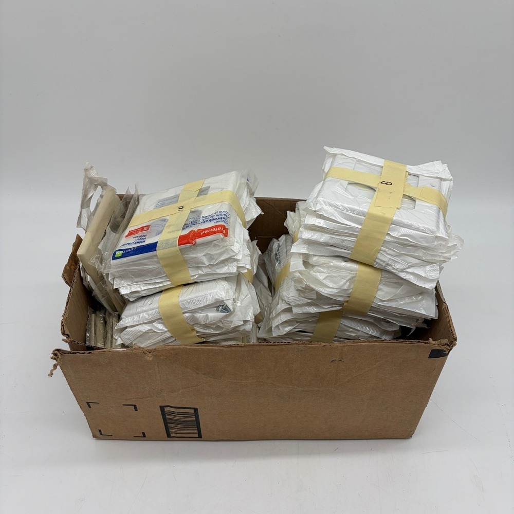 Lot of 105 Leviton Pass & Seymour Wall Plates Toggle Decora Duplex White Ivory